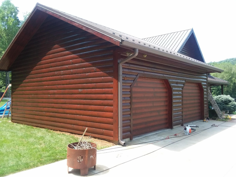 Log Home Caulking And Staining