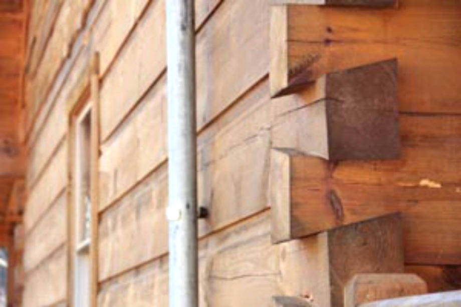 Log Cabin Repair by Log Doctors